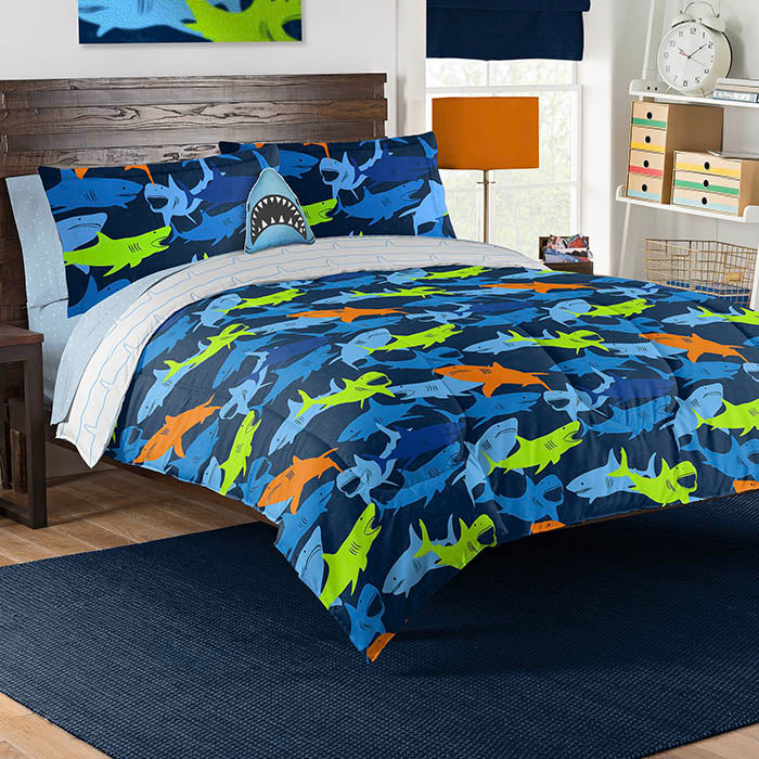 Shark Adventure 8-Piece Full Bed in a Bag